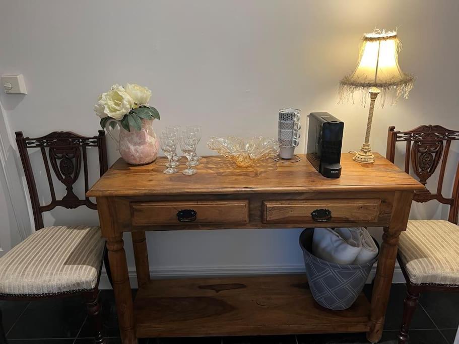 Cosy 2 Double Bed Apartment Swords Bagian luar foto