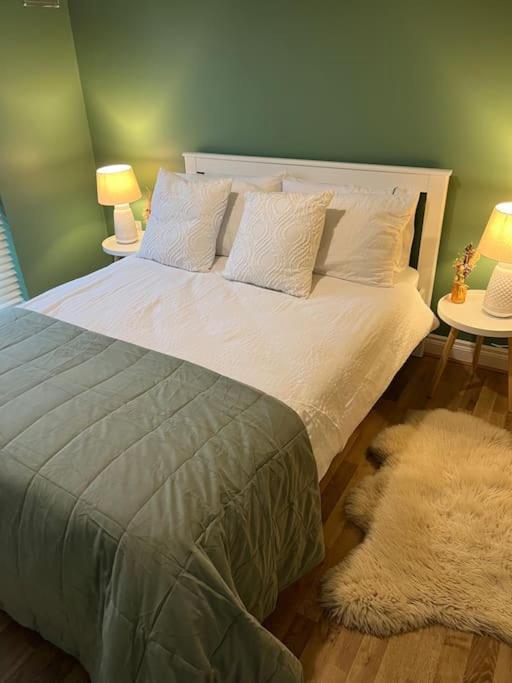 Cosy 2 Double Bed Apartment Swords Bagian luar foto